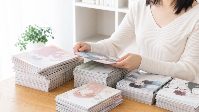 同人誌の買取はどこがいいか売却先を比較するイメージ