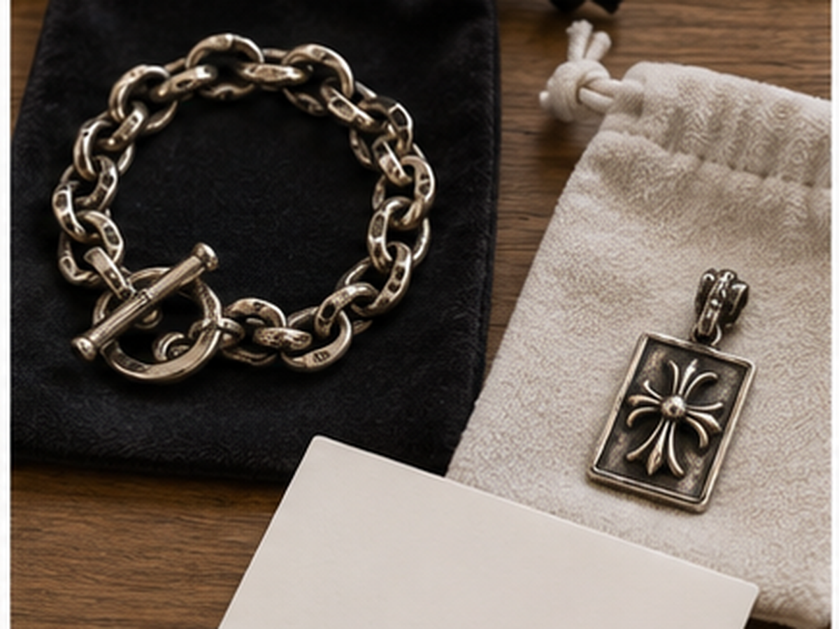 黒ずみや変色のあるシルバーアクセサリーの付属品と保護